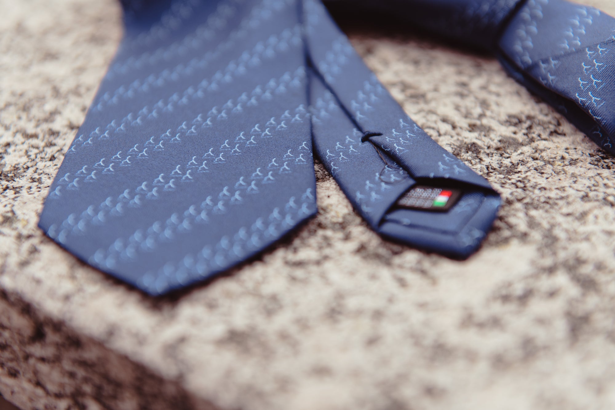 Cravatta Regimental in seta Aquadulza | Logo Blu
