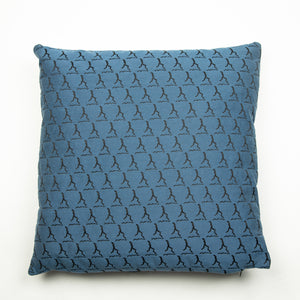 Open image in slideshow, Silk Pillow | Furnishing
